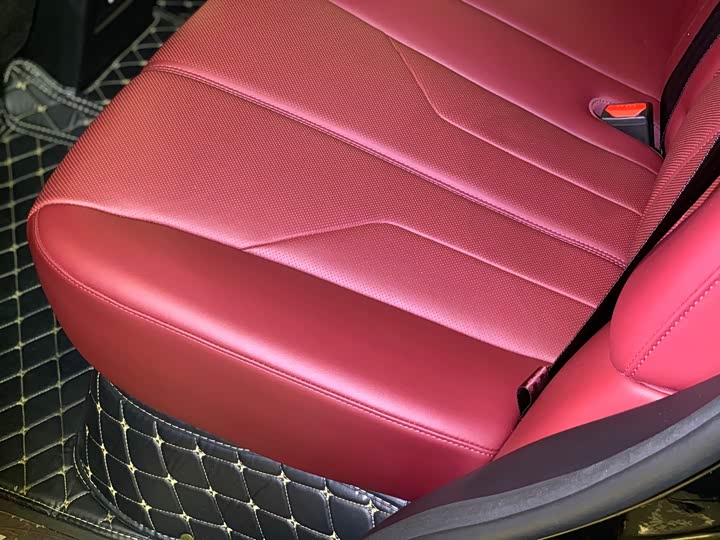 Фото 8 - Tank 400 Hybrid