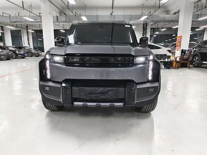 Фото 2 - Chery iCar 03T