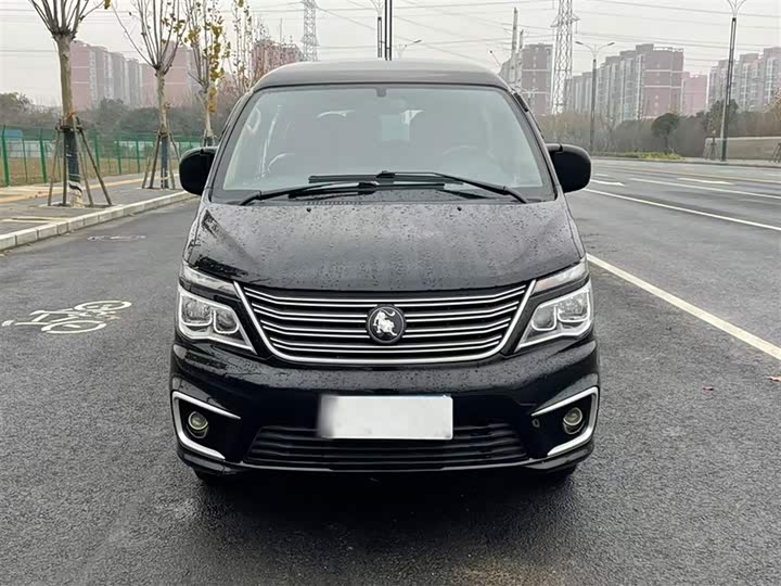Фото 3 - Dongfeng Forthing Lingzhi M5