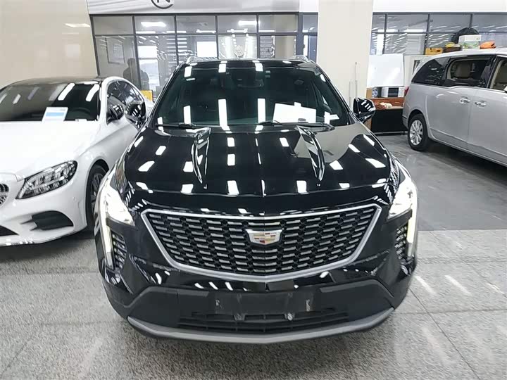 Фото 3 - Cadillac XT4