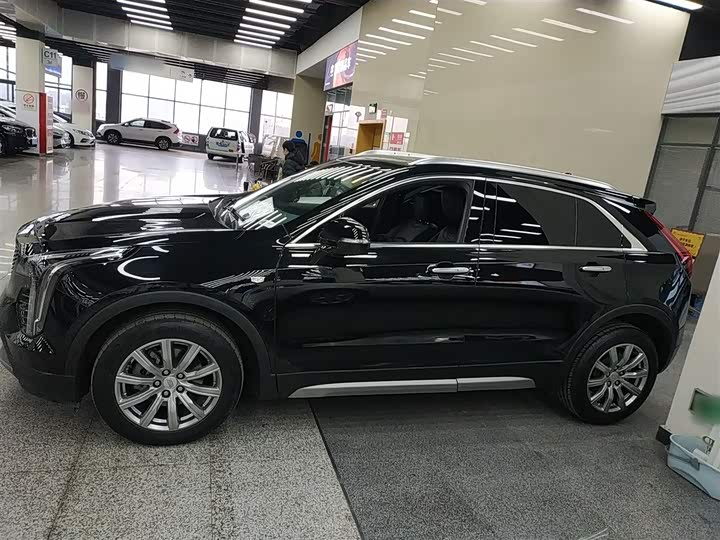 Фото 5 - Cadillac XT4