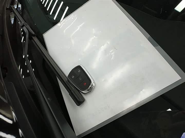 Фото 9 - Cadillac XT4