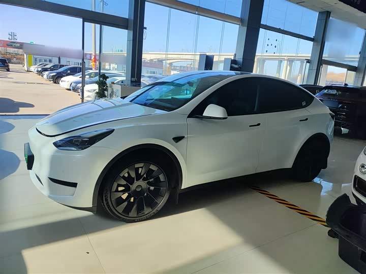 Фото 5 - Tesla Model Y