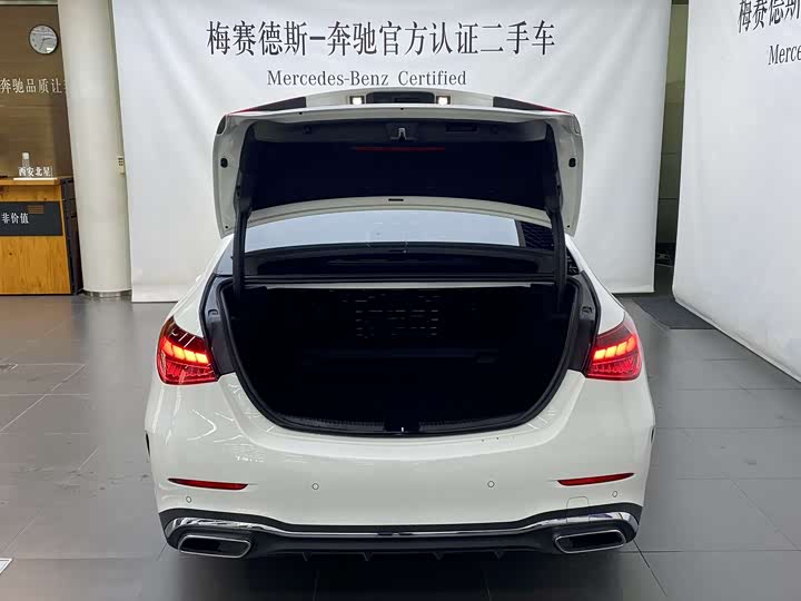 Фото 9 - Mercedes-Benz C-Class