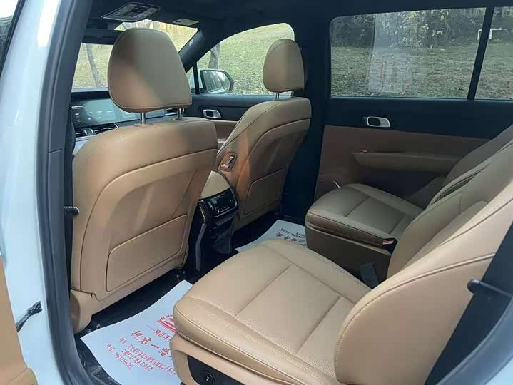 Фото 9 - LiXiang One