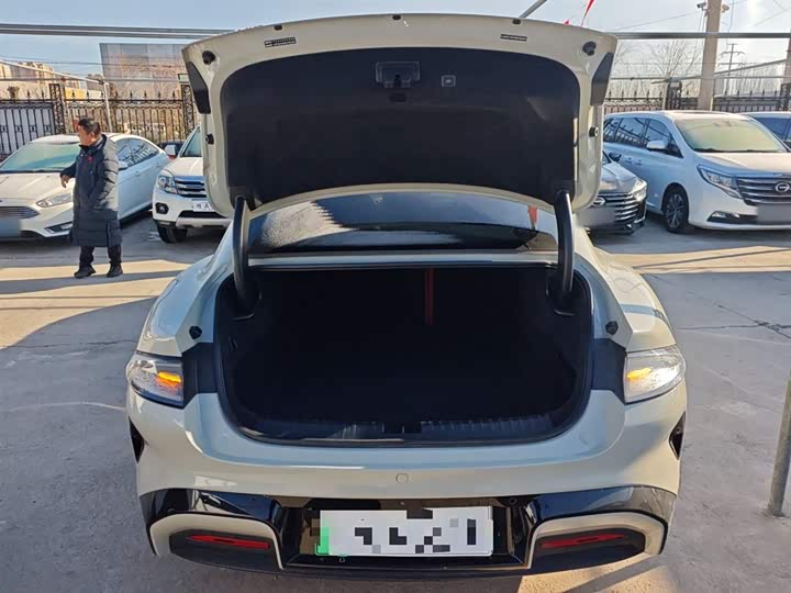 Фото 9 - Xiaomi SU7