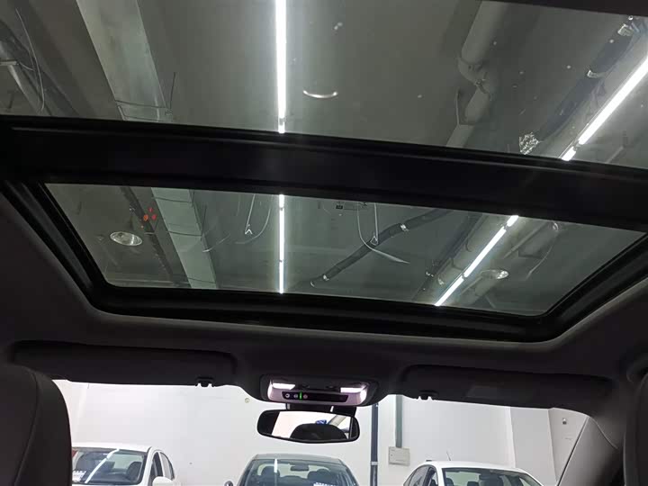 Фото 8 - Chevrolet Malibu XL