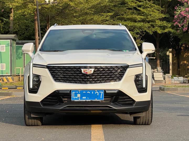 Фото 3 - Cadillac XT4