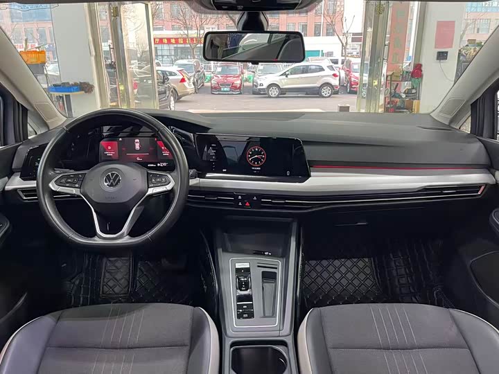 Фото 9 - Volkswagen Golf