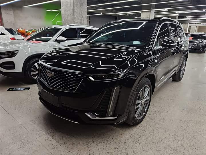 Фото 2 - Cadillac XT6