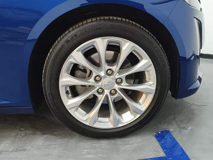 Фото 6 - Cadillac CT5