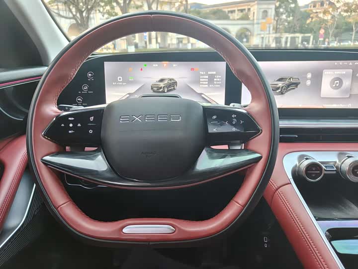 Фото 8 - Exeed RX