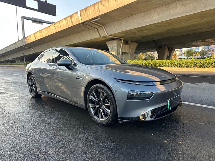 Фото 3 - XPeng P7