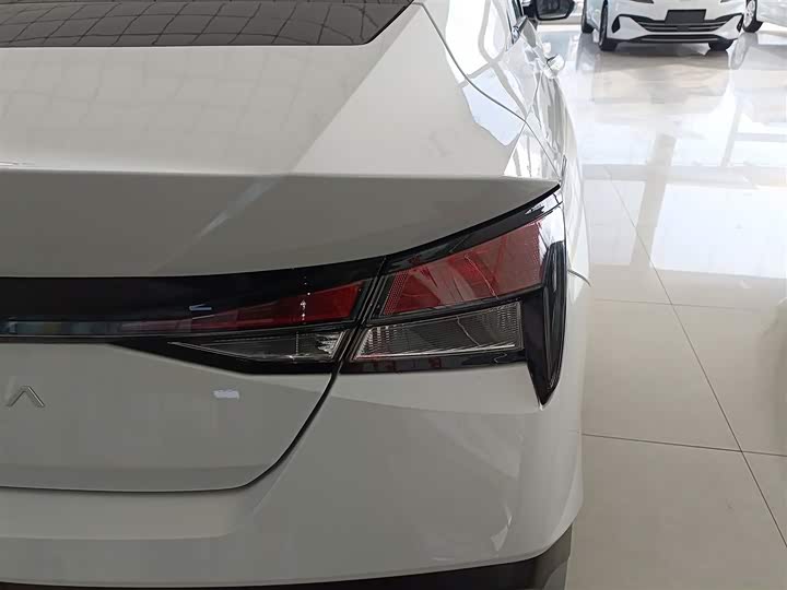 Фото 8 - Hyundai Elantra N line