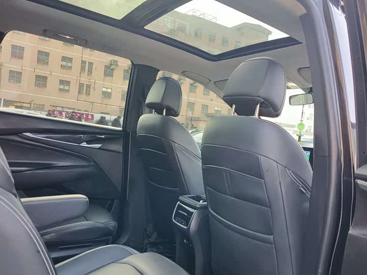 Фото 7 - Maxus G50