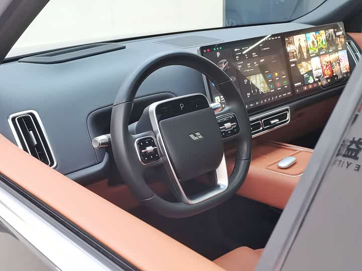 Фото 7 - LiXiang L8