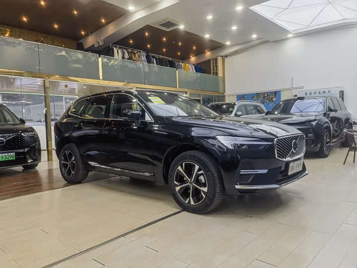 Фото 3 - Volvo XC60