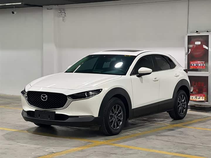 Фото 1 - Mazda CX-30