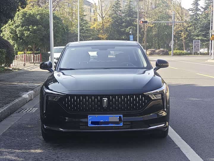 Фото 2 - Bestune B70