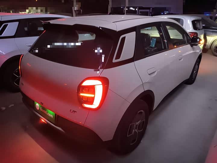 Фото 6 - GAC Aion UT