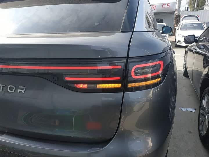 Фото 8 - Leapmotor C11