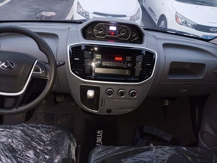 Фото 5 - Maxus V80