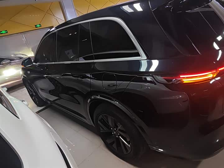 Фото 5 - LiXiang L8