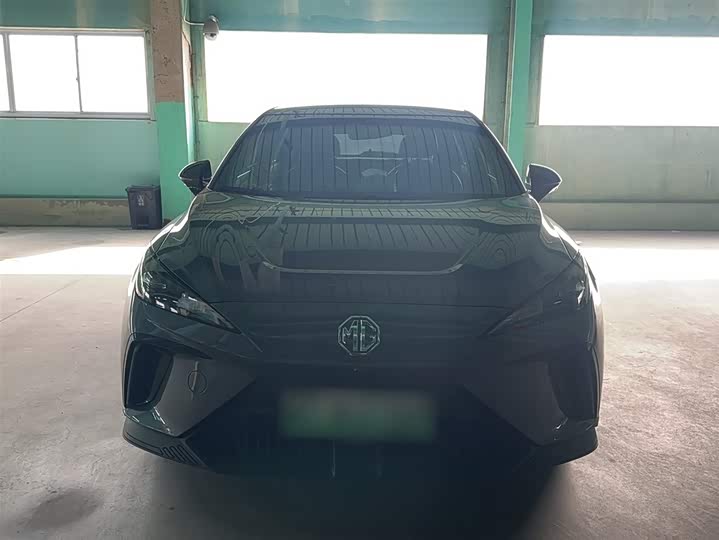 Фото 9 - MG Motor 4 EV