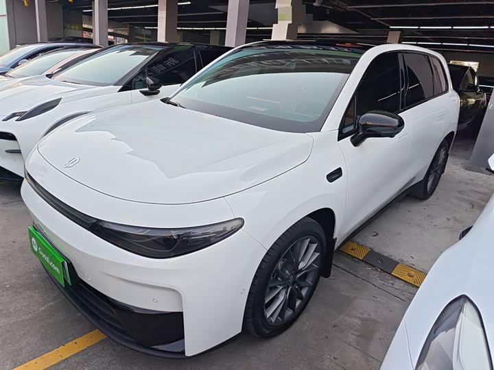 Фото 2 - Leapmotor C10