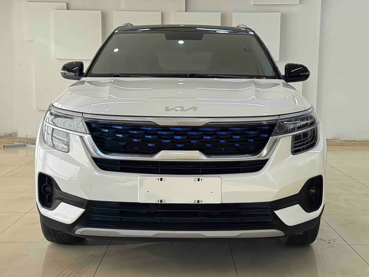 Фото 2 - Kia KX3