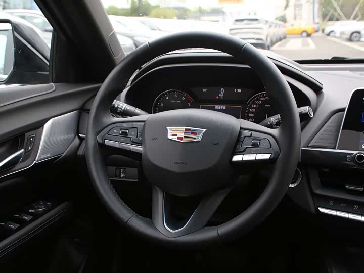 Фото 5 - Cadillac CT4