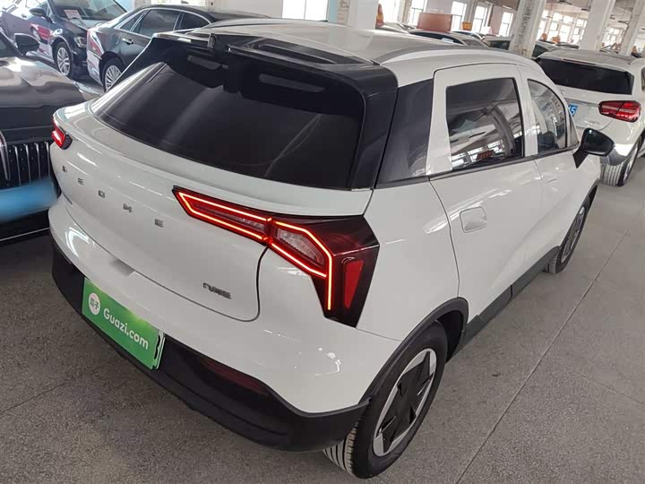 Фото 7 - Geely Geometry E Firefly