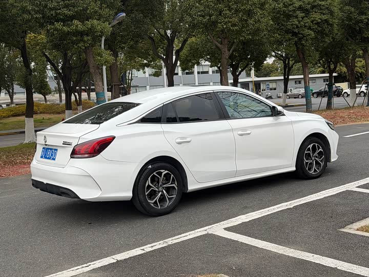 Фото 6 - MG Motor 5