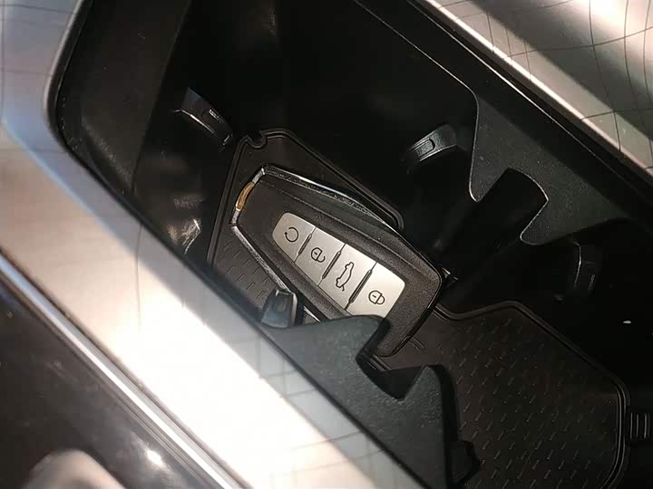 Фото 9 - Geely Preface