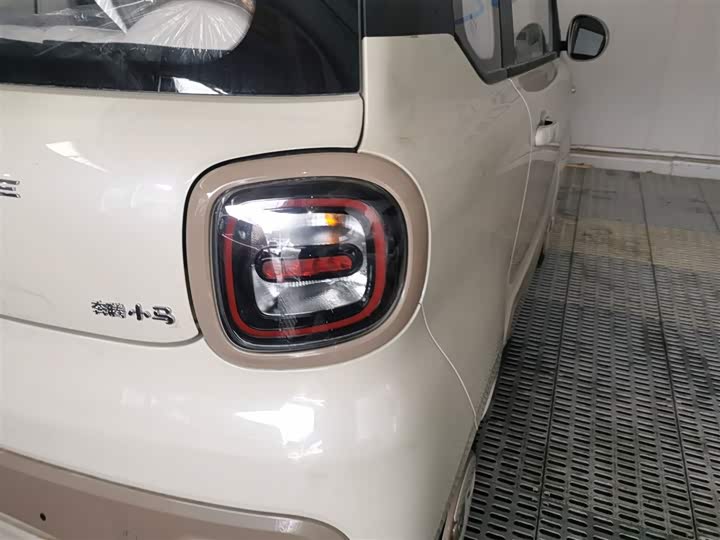 Фото 8 - Bestune Pony