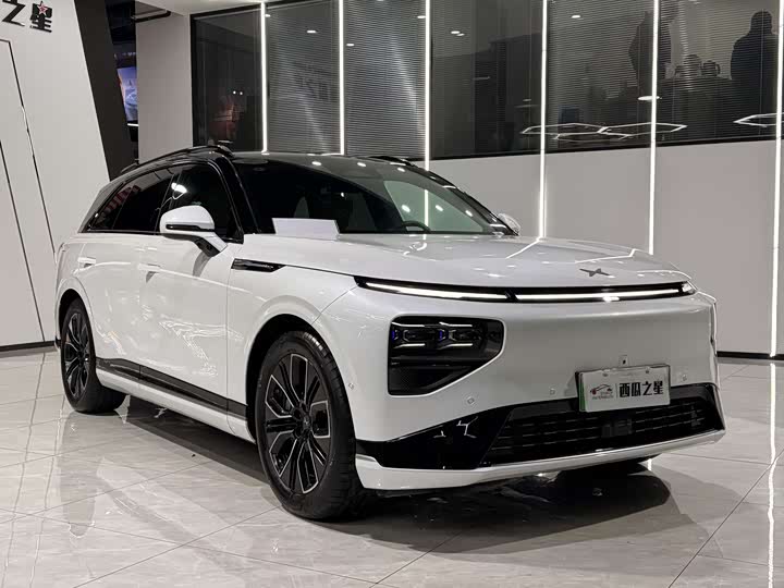 Фото 2 - XPeng G9