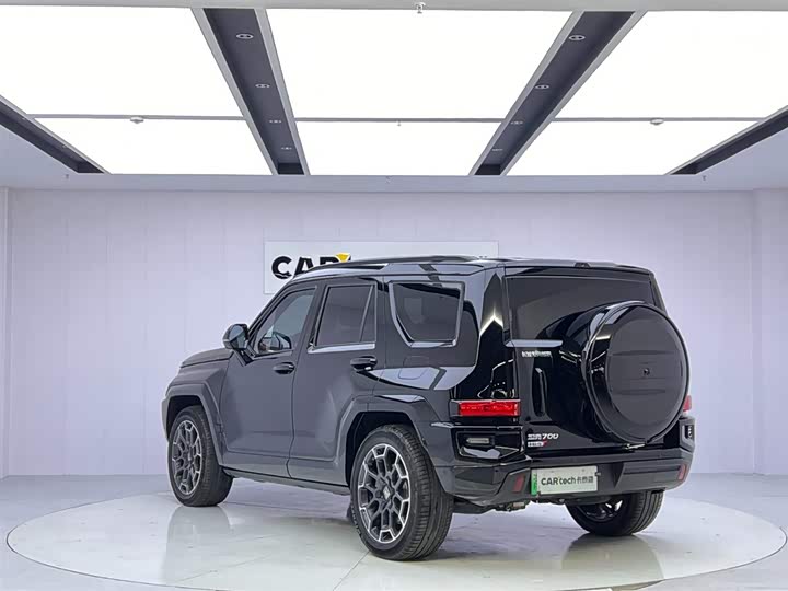 Фото 3 - Tank 700 Hybrid