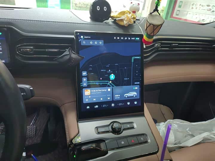 Фото 6 - Nio ES6