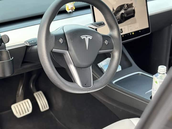 Фото 9 - Tesla Model Y