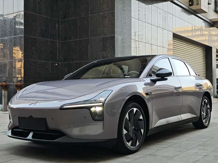 Фото 1 - XPeng Mona M03