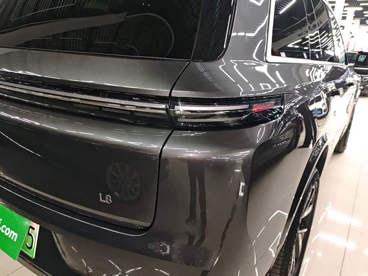 Фото 8 - LiXiang L8