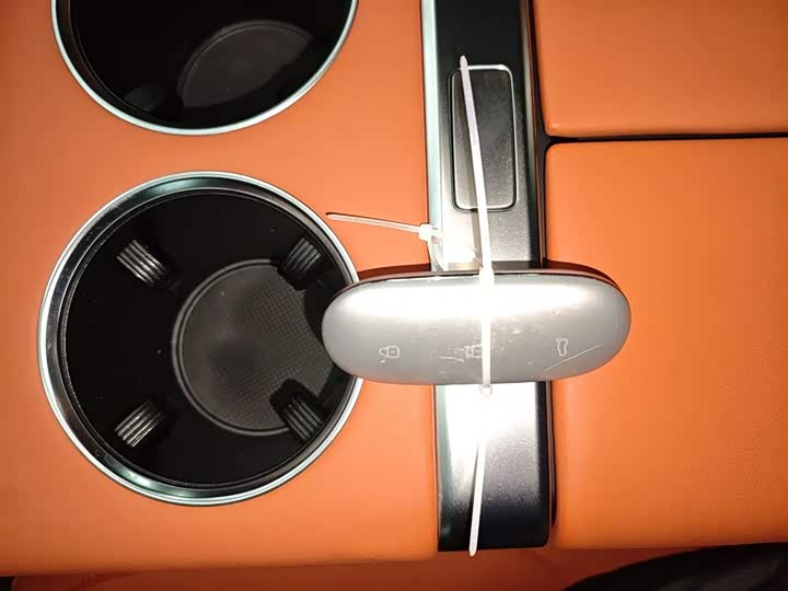 Фото 9 - LiXiang L8