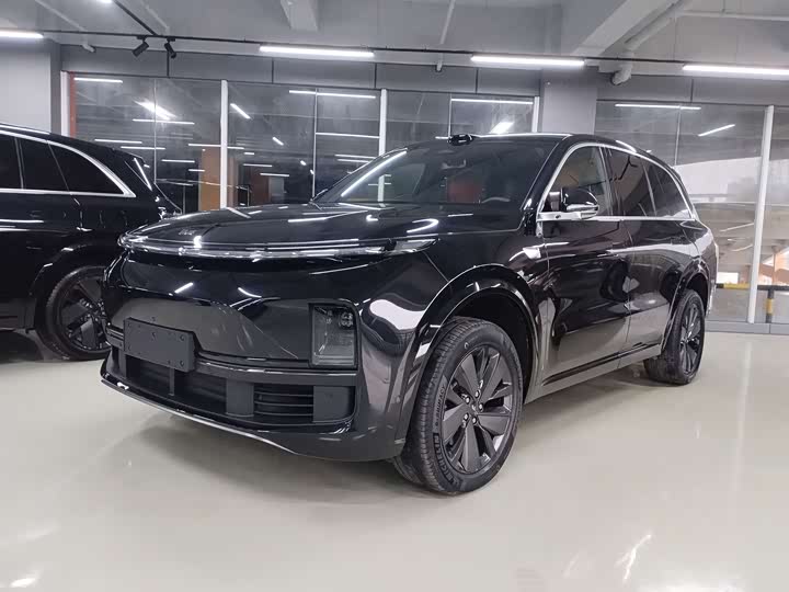 Фото 1 - LiXiang L8