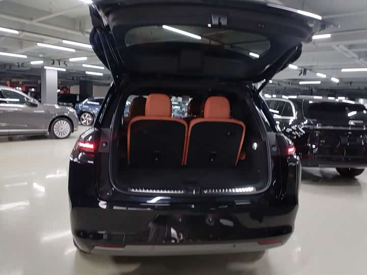 Фото 9 - LiXiang L8