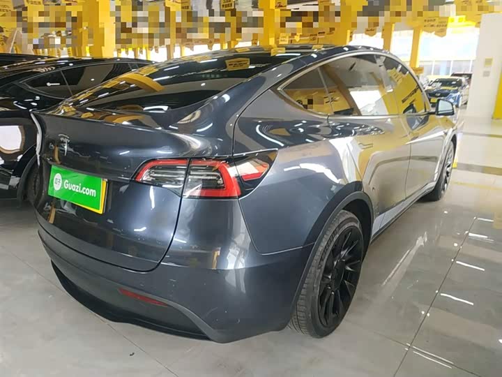 Фото 7 - Tesla Model Y
