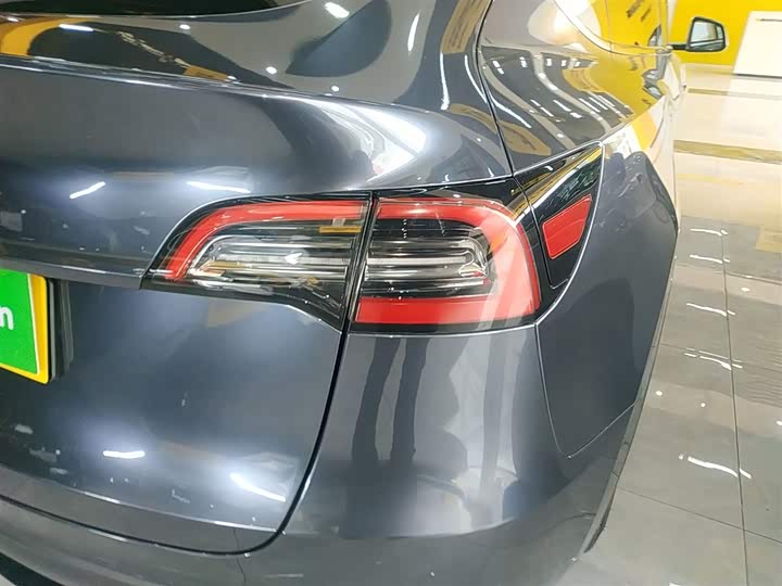 Фото 8 - Tesla Model Y