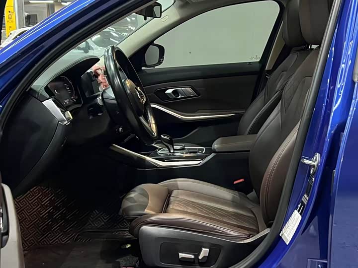 Фото 8 - BMW 3 Series