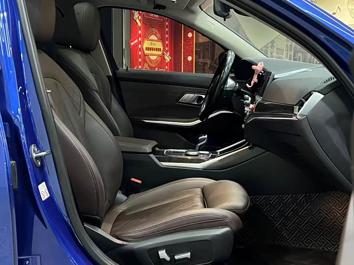 Фото 9 - BMW 3 Series