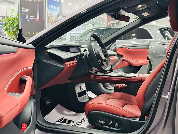 Фото 4 - Xiaomi SU7