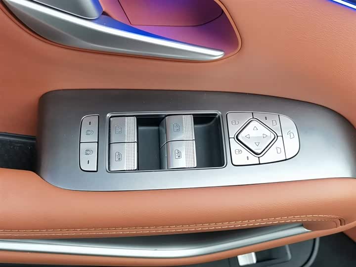 Фото 9 - BYD Tang L